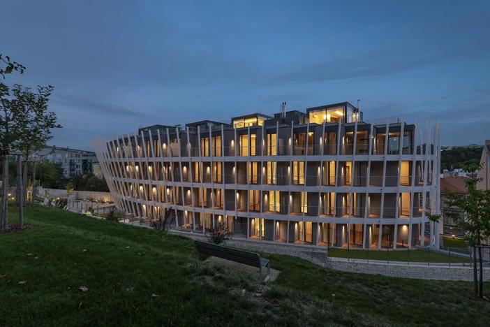 Pronájem kanceláře, Praha - Smíchov, Holečkova, 340 m2