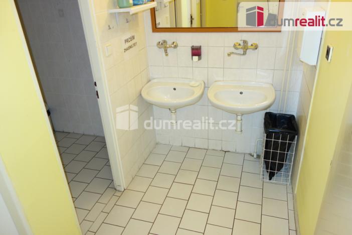 Pronájem kanceláře, Břeclav, náměstí T. G. Masaryka, 26 m2