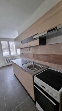 Pronájem bytu 2+1, Děčín, Školní, 70 m2