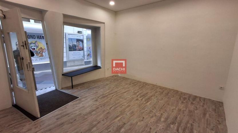 Pronájem obchodního prostoru, Olomouc, Horní náměstí, 19 m2