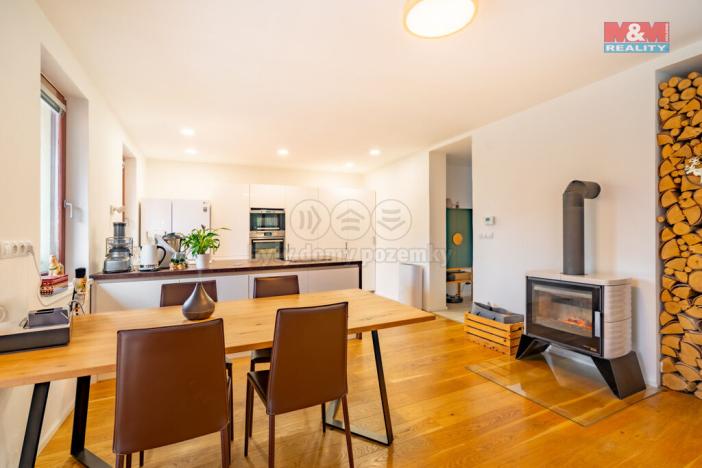 Prodej rodinného domu, Kamenice - Ládví, Lomená, 130 m2