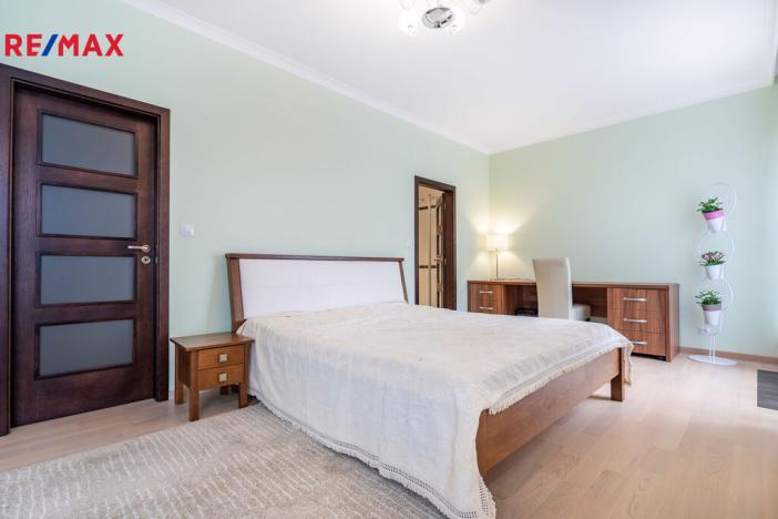 Prodej bytu 4+kk, Karlovy Vary, Libušina, 171 m2