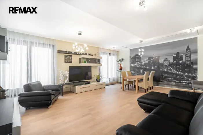 Prodej bytu 4+kk, Karlovy Vary, Libušina, 171 m2