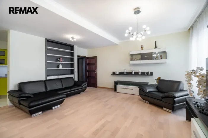 Prodej bytu 4+kk, Karlovy Vary, Libušina, 171 m2