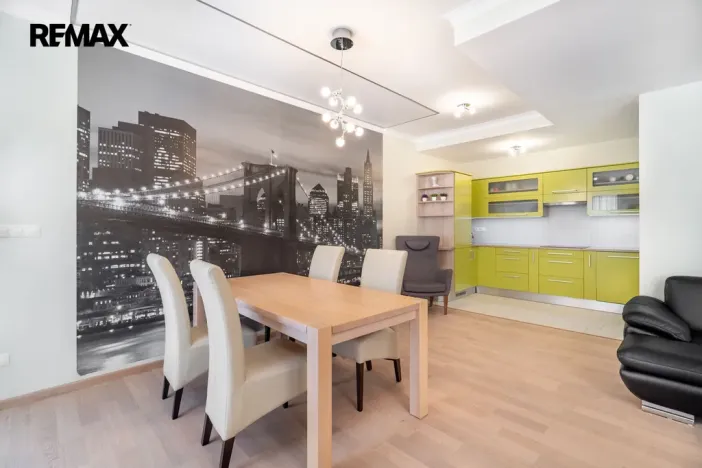 Prodej bytu 4+kk, Karlovy Vary, Libušina, 171 m2