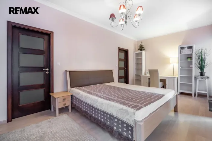 Prodej bytu 4+kk, Karlovy Vary, Libušina, 171 m2