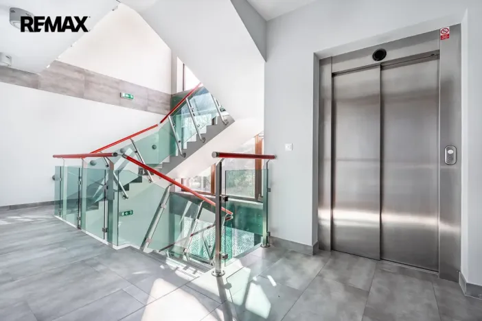 Prodej bytu 4+kk, Karlovy Vary, Libušina, 171 m2