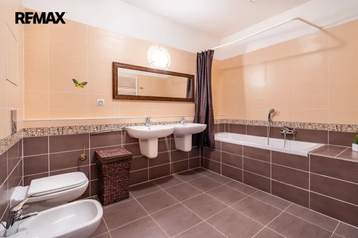 Prodej bytu 3+kk, Karlovy Vary, Jateční, 96 m2