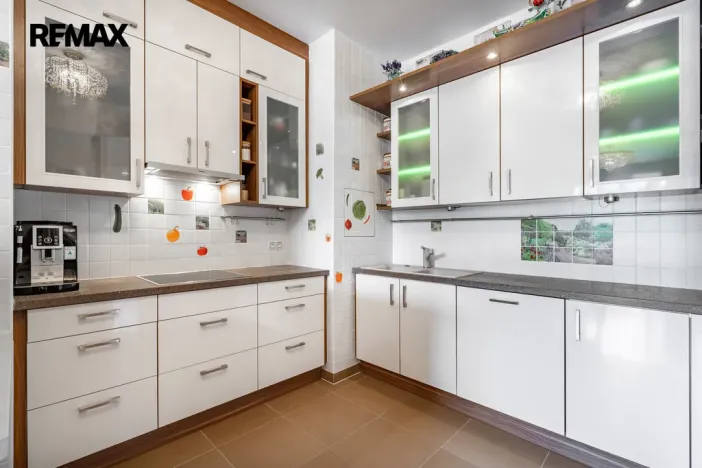 Prodej bytu 3+kk, Karlovy Vary, Jateční, 96 m2