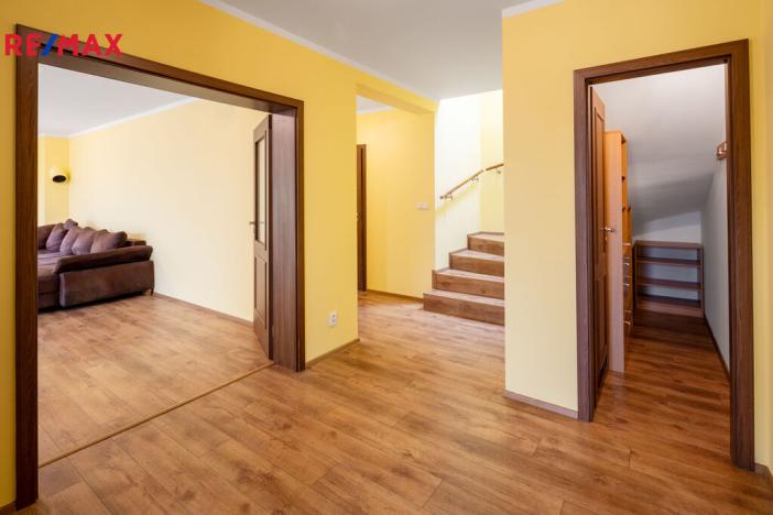 Prodej rodinného domu, Jenišov - Pod Rohem, K Rohu, 205 m2