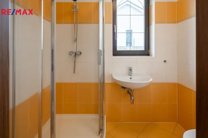 Prodej rodinného domu, Jenišov - Pod Rohem, K Rohu, 205 m2