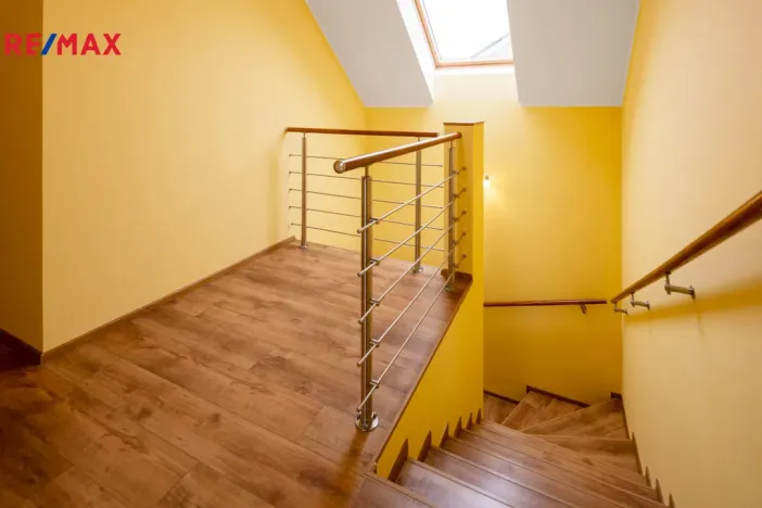 Prodej rodinného domu, Jenišov - Pod Rohem, K Rohu, 205 m2