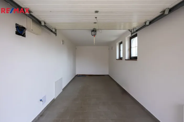 Prodej rodinného domu, Jenišov - Pod Rohem, K Rohu, 205 m2