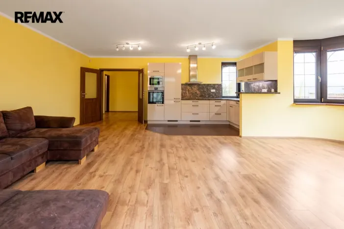 Prodej rodinného domu, Jenišov - Pod Rohem, K Rohu, 205 m2