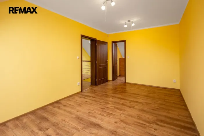 Prodej rodinného domu, Jenišov - Pod Rohem, K Rohu, 205 m2