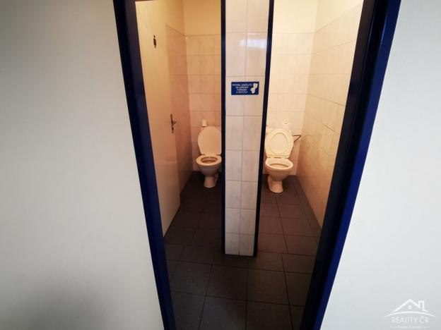 Pronájem skladu, Jihlava, 2000 m2