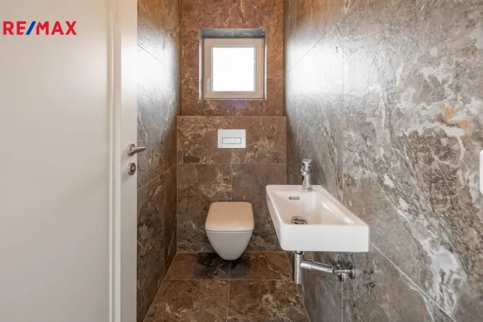 Prodej rodinného domu, Jenišov - Pod Rohem, Horská, 167 m2