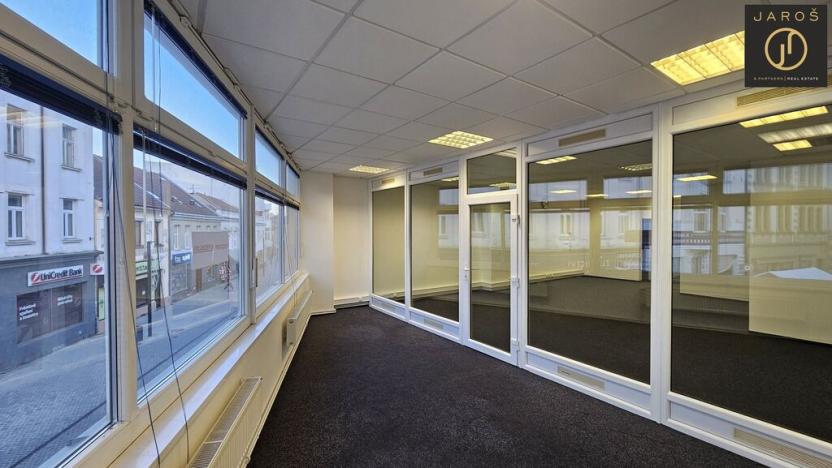 Pronájem obchodního prostoru, Kladno, T. G. Masaryka, 110 m2