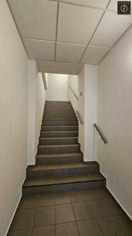 Pronájem obchodního prostoru, Kladno, T. G. Masaryka, 110 m2