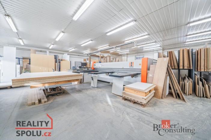 Prodej výrobních prostor, Kozolupy, 8000 m2