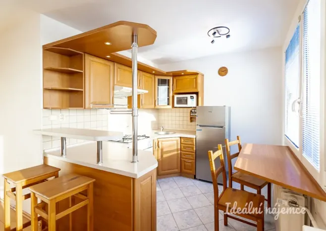 Pronájem bytu 1+kk, Praha - Střížkov, Habartická, 32 m2