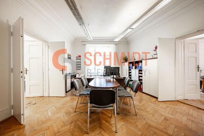 Prodej komerční nemovitosti, Mikulov, Pod Platanem, 3978 m2