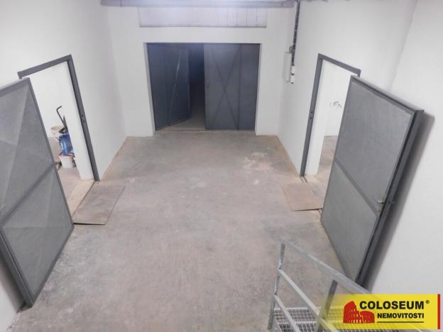 Pronájem skladu, Znojmo, Dobšická, 166 m2