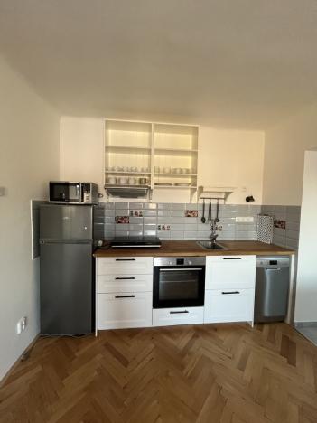 Pronájem bytu 1+kk, Olomouc, Erenburgova, 34 m2