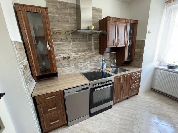 Pronájem bytu 3+1, Rodinov, 89 m2