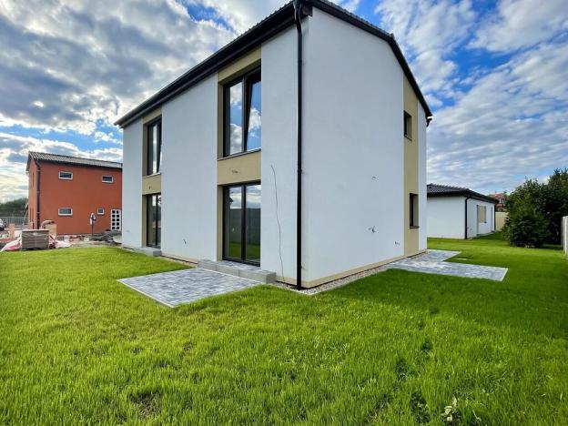 Prodej bytu 2+1, Přezletice, Školní, 62 m2