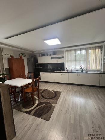 Prodej bytu 3+1, Praha - Bohnice, Kusého, 72 m2