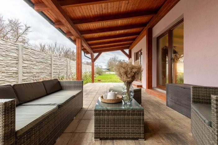 Prodej rodinného domu, Drnholec, Wolkerova, 181 m2