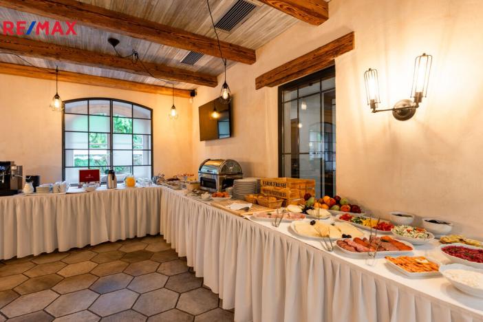 Prodej ubytování, Karlovy Vary, Křižíkova, 1021 m2