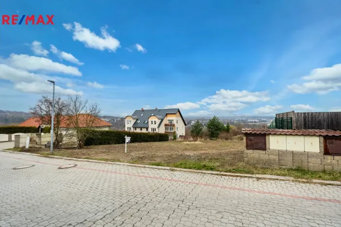 Prodej pozemku pro bydlení, Karlovy Vary, 822 m2