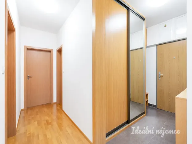 Pronájem bytu 3+kk, Praha - Braník, Na výspě, 70 m2