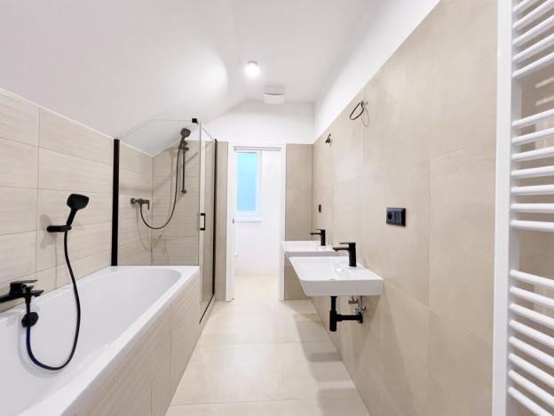 Prodej bytu 3+kk, České Budějovice, K. Lávičky, 100 m2