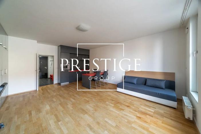 Pronájem bytu 1+kk, Praha - Smíchov, Švédská, 45 m2