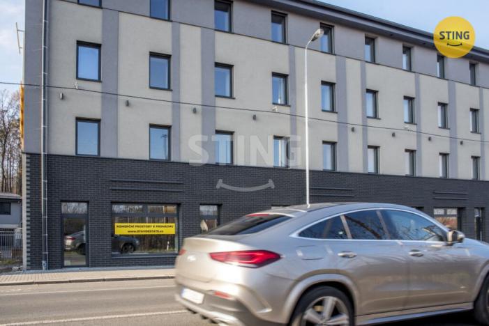 Pronájem kanceláře, Český Těšín, Jablunkovská, 902 m2