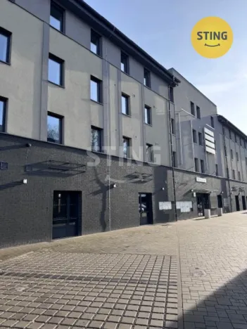 Pronájem kanceláře, Český Těšín, Jablunkovská, 902 m2