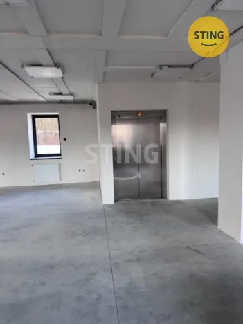Pronájem kanceláře, Český Těšín, Jablunkovská, 902 m2