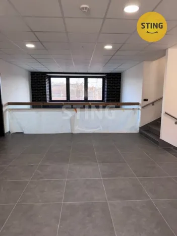 Pronájem kanceláře, Český Těšín, Jablunkovská, 902 m2