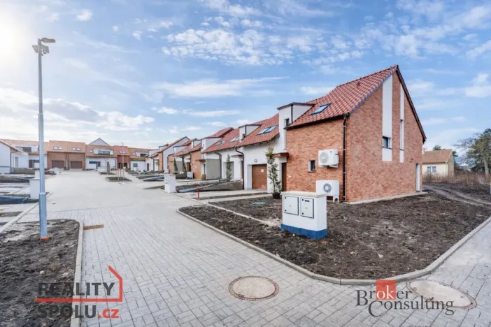 Prodej rodinného domu, Ořech, Východní, 161 m2