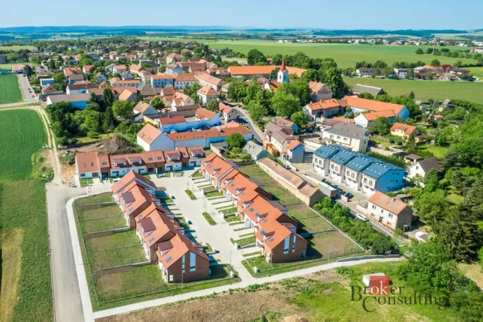 Prodej rodinného domu, Ořech, 161 m2