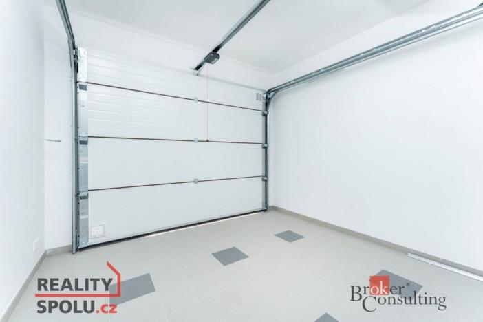 Prodej rodinného domu, Ořech, Východní, 159 m2