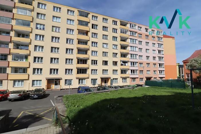 Pronájem bytu 1+1, Karlovy Vary, Družstevní, 37 m2