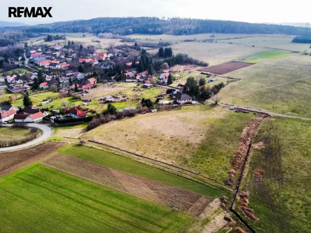 Prodej pozemku pro bydlení, Dolní Hbity, 2388 m2