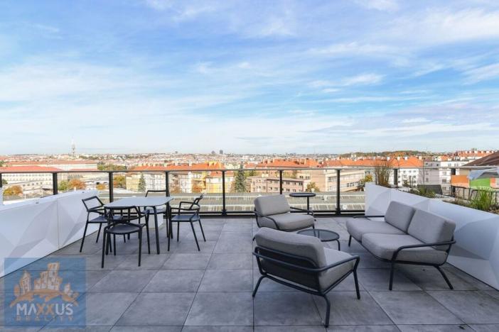 Pronájem kanceláře, Praha - Nusle, 5. května, 523 m2