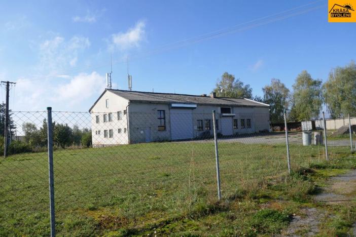 Prodej výrobních prostor, Moravec, 3963 m2