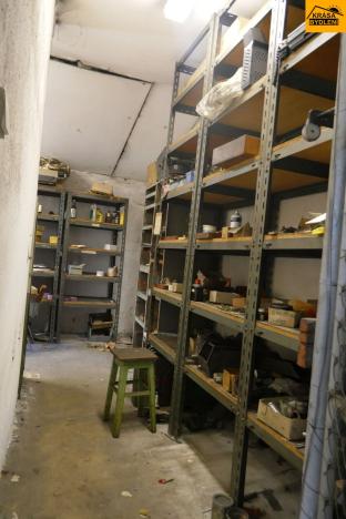 Prodej výrobních prostor, Moravec, 3963 m2