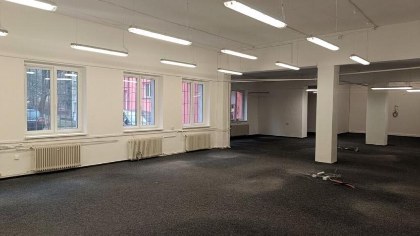 Pronájem kanceláře, České Budějovice - České Budějovice 3, Kubatova, 498 m2